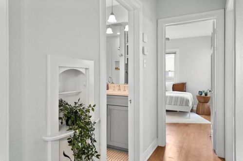 906 43rd St, Austin TX  78751-4405 exterior