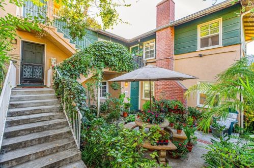 1100 Verdugo Rd, Glendale CA  91208-2918 exterior