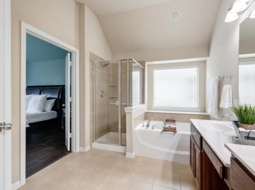 8632 Running River Ln, Fort Worth TX  76131-3380 exterior