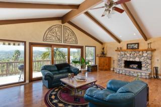 1102 Mary Lane Ct, Escondido, CA 92025-7714