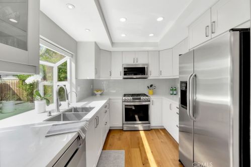 22 Delamesa, Irvine CA  92620-1838 exterior