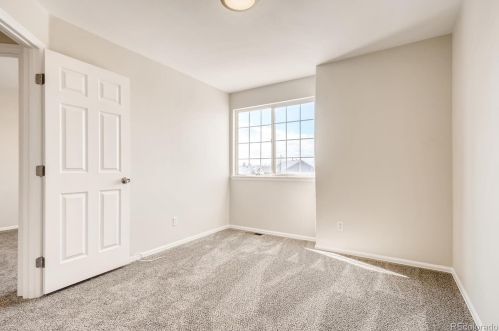 5684 Quemoy Ct, Aurora CO 80018-3133 exterior