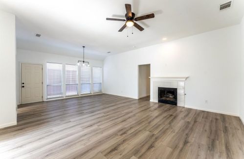 7642 Chadwick Ct, Dallas TX 75248-1600 exterior