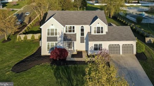 300 Metal Wick Ct, Harrison Township, NJ 08062-9561