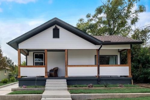 1124 11th St, Dallas TX  75203-3119 exterior