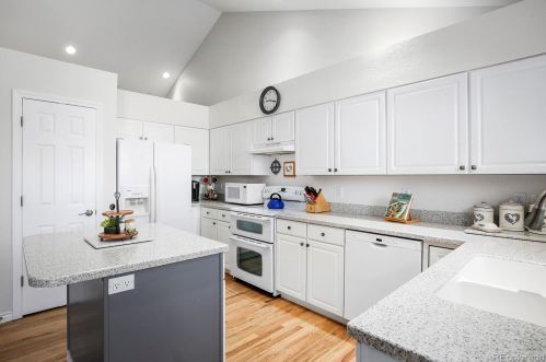 1515 Richfield Way, Denver CO  80017-5273 exterior