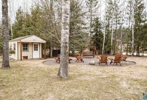 9 Memorial Dr, Esko, MN 55733-9510