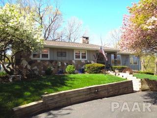 820 Wonderview Dr, Lake Of The Woods, IL 61525-9261