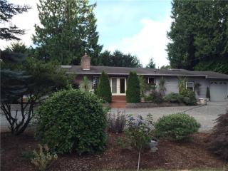 18331 Lake Desire Dr, Seattle, WA 98058-9567