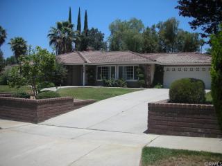 235 Candy Ln, Redlands, CA 92373-7121