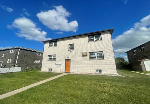 9739 89th Ave, Palos Hills, IL 60465-1062