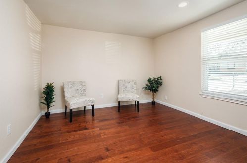 1011 Gallagher St, Dallas TX  75212-2808 exterior