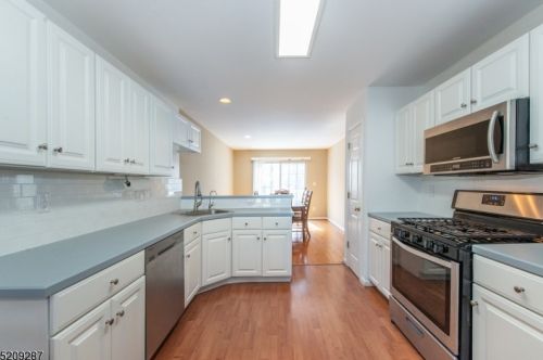 7 Sycamore Ln, Dover NJ  07869-3704 exterior