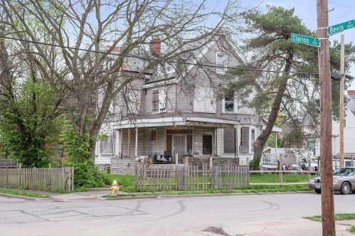 1926 Clarion Ave, Cincinnati OH  45207-1243 exterior