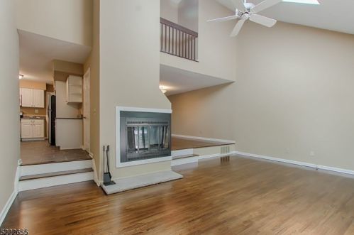 17 Robertson Ct, Morristown, NJ 07960-5964