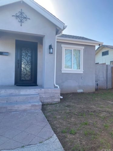 4460 Frst St, Riverside CA  exterior