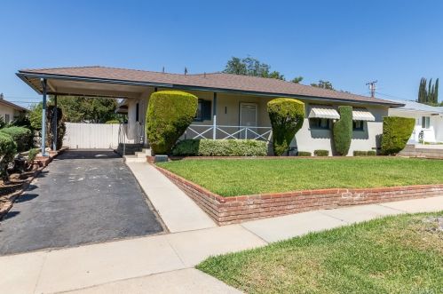 625 Esther Way, Redlands, CA 92373-5821