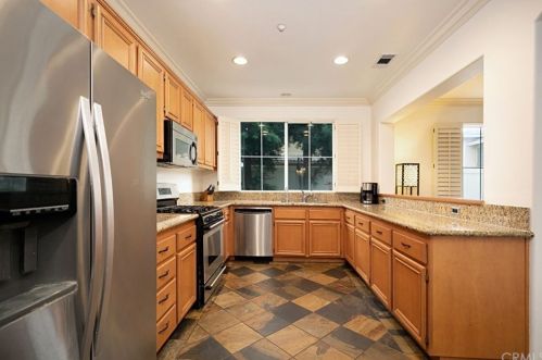 15 Salton, Irvine CA  92602-2425 exterior