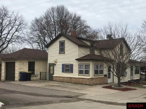 512 3rd St, Searles, MN 56073-3104