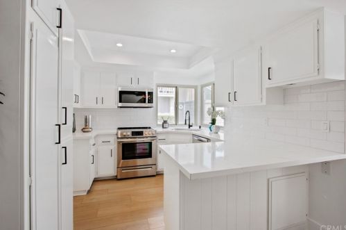 1901 West Wind, Santa Ana CA  92704-7143 exterior