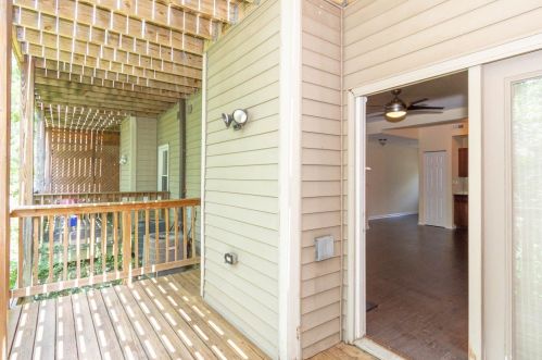 947 Auburnview Dr, Cincinnati OH  45206-2582 exterior