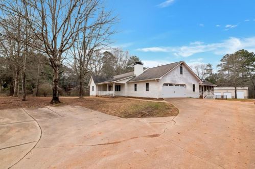 3057 Ebenezer Rd, Conyers, GA 30094-3207