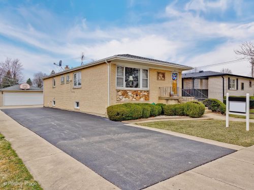 1408 Wolf Rd, Des Plaines, IL 60018-1304