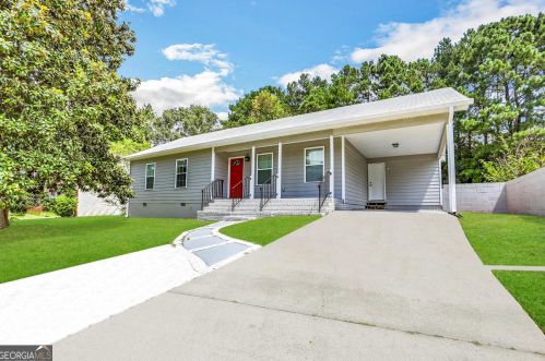 6390 Ashdale Dr, Atlanta GA  30349-4402 exterior