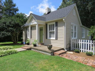 407 Henrietta Ave, Greenwood, SC 29649-3141