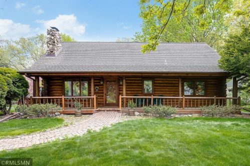 1448 Arden Pl, Saint Paul, MN 55112-3664