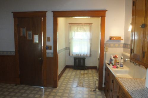 1104 Main St, Thomson, IL 61285-8506