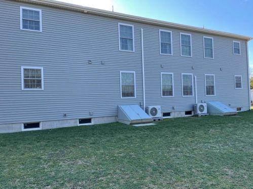 14 Josephine Dr, Charlestown, RI 02813-2530