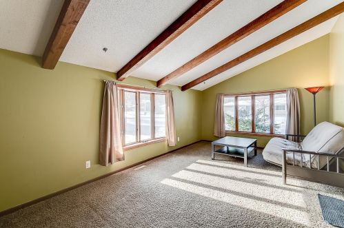 4012 Cinnabar Dr, Saint Paul MN  55122-2943 exterior