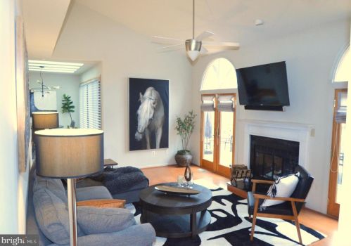 1409 Squaw Hill Ln, Silver Spring MD  20906-2009 exterior