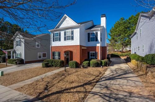 1039 Lake Pointe Ct, Suwanee, GA 30024-8458