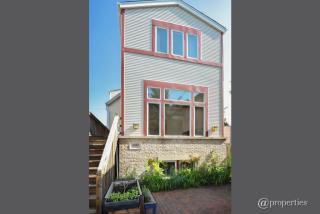 2038 Berteau Ave, Chicago, IL 60618-3018
