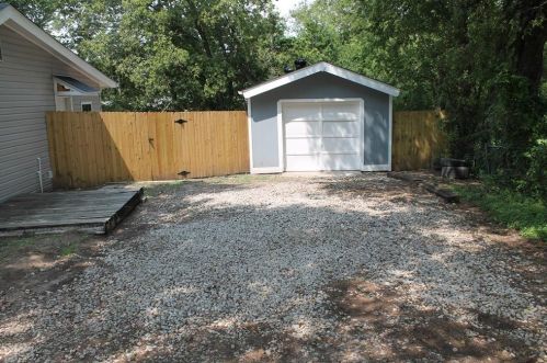 6055 Anahuac Ave, Fort Worth TX  76114-2405 exterior