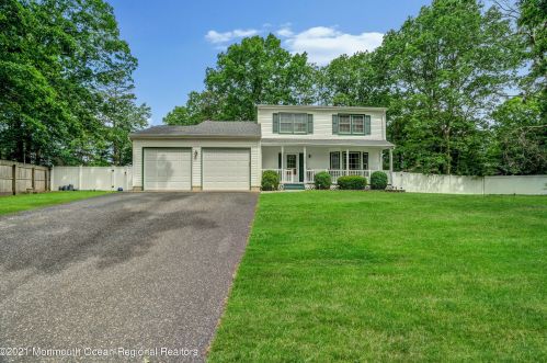 102 Molina Ct, Lakehurst, NJ 08759-6224