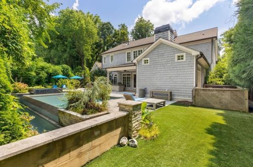 4000 Arden Way, Atlanta GA  30342-3948 exterior