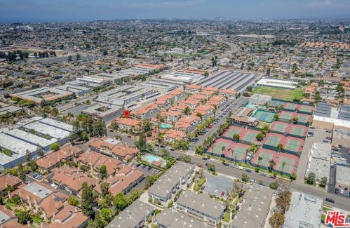 4489 Spencer St, Torrance CA  90503-2453 exterior