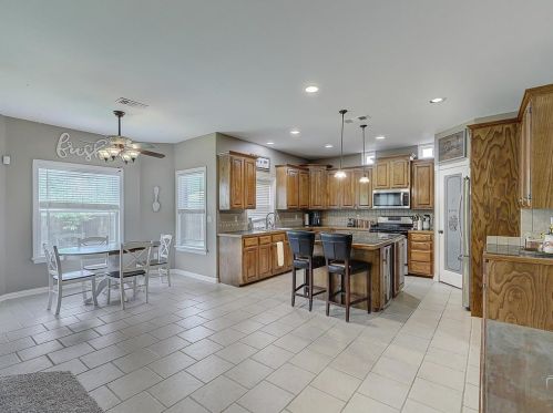 324 Timbercreek Ct, Princeton TX 75407-5738 exterior