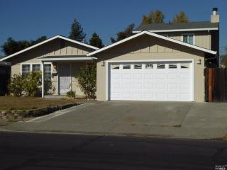 482 Tabor Ave, Fairfield CA  94533-3229 exterior