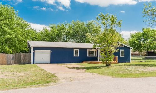 713 Dogwood Dr, Cedar Hill, TX 75104-2105