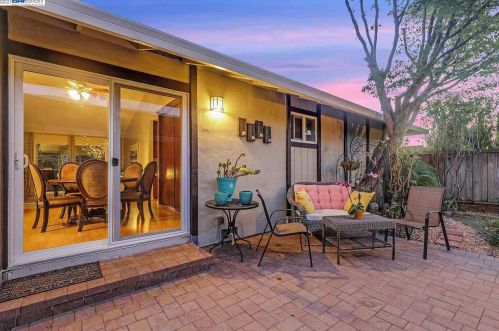 5442 Agostino Ct, Concord CA  94521-2421 exterior