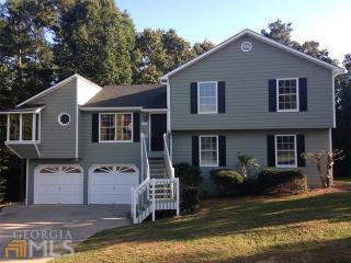 135 Amberwood Ln, Euharlee, GA 30145-2750