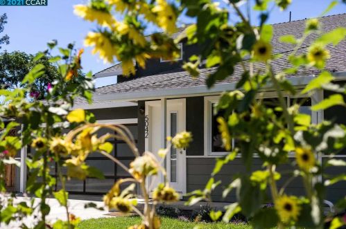 5042 Sutherland Dr, Concord, CA 94521-3054