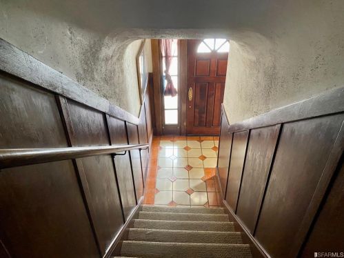 1322 Gilman Ave, San Francisco, CA 94124-3243