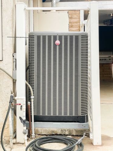 17921 Cole Ave, Riverside CA  92508-9728 exterior