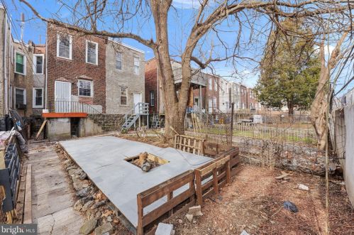 1443 52 St, Philadelphia PA 19143-5006 exterior