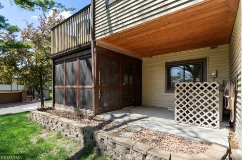 3116 Farnum Dr, Saint Paul MN  55121-1921 exterior